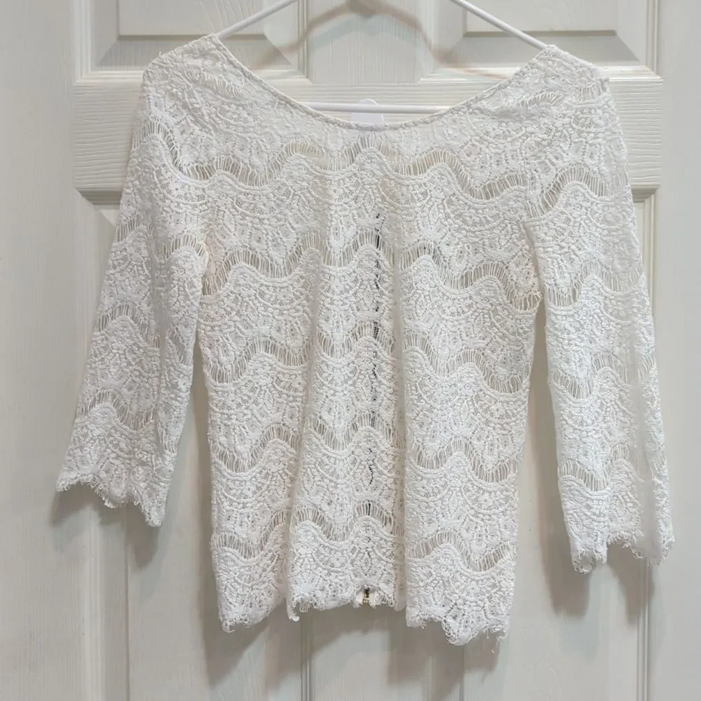 Zara Women's White Lace 3/4 Sleeve Top w/Zippered Back Size Large (Runs Small)